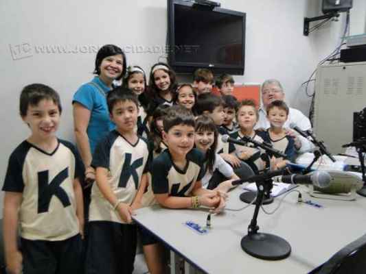 Alunos do segundo ano do colégio no período da tarde