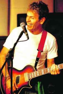 Roger Moreira, vocalista do Ultraje a Rigor, que se apresenta domingo em Santa Gertrudes