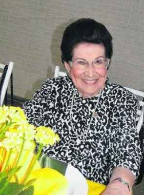 Nilza Therezinha Capretz