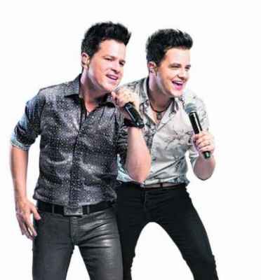 Dupla João Neto & Frederico agita a noite no Floridiana. No clube, acontece a apresentação de seis bandas no Fun Music