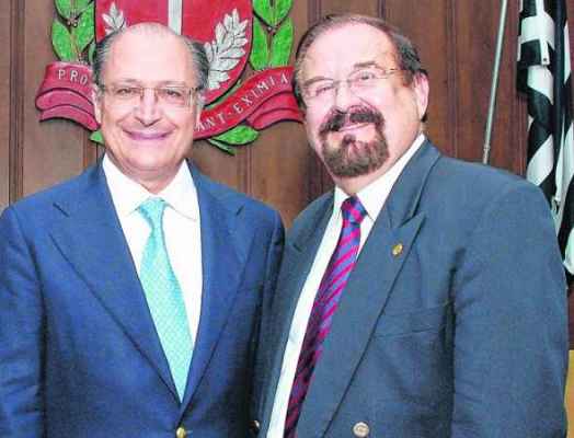 O deputado estadual Aldo Demarchi, do Democratas, ao lado do governador Geraldo Alckmin, do PSDB