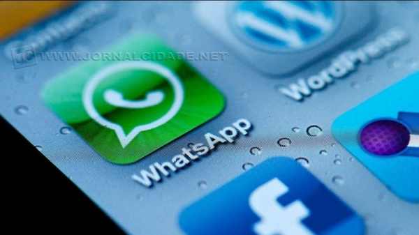 Além de troca de mensagens, o Whatsapp também permite chamadas telefônicas via internet