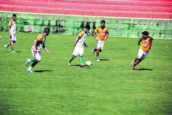 Sem muito tempo até a estreia, Rubro-Verde segue treinando diariamente. Vallim visa ao menos dois jogos-treino até o dia 31