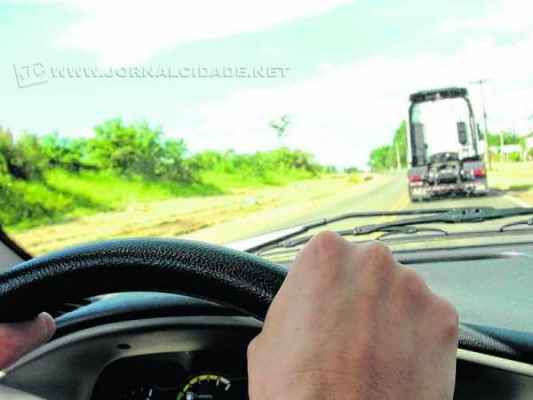 Usuários da vicinal que liga Rio Claro a Ajapi reclamam das atuais condições da estrada