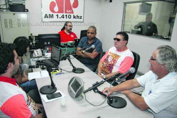 ‘Na Roça’ debateu a polêmica questão com a presença de Cidinho Geniselli, Valdir Duarte e Emerson Augusto