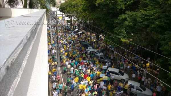 Rio-clarenses tomaram conta da Rua 3, no Centro