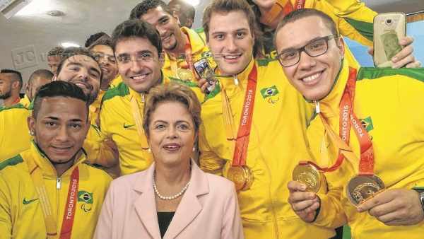 Carbinatti participa de evento com Dilma Rousseff