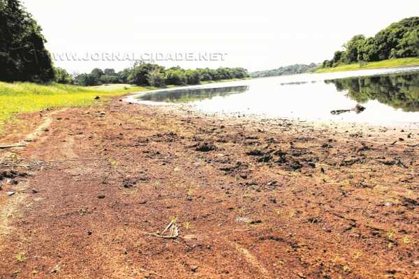 Represa de Cascalho, que abastece o município de Cordeirópolis, opera com apenas 40% da capacidade (foto arquivo)