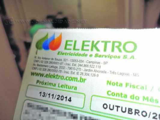 Em Rio Claro, para que a Elektro cobre a taxa e repasse à prefeitura, o município paga cerca de 4,5% do valor