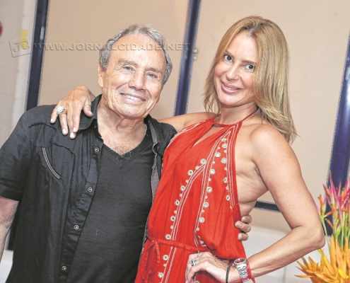 O ator Stênio Garcia e sua esposa Marilene Saade tiveram imagens íntimas divulgadas na internet durante a semana