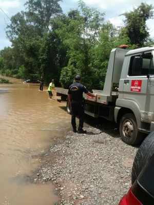 Carro foi guinchado e levado ao plantão policial