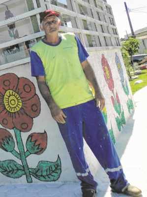 Idoso, que foi agredido, ficou conhecido depois de revitalizar ecopontos e duas praças