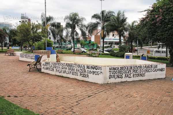 Reportagem do JC constatou o fato durante a semana e comunicou à Prefeitura Municipal, que já estuda medidas 