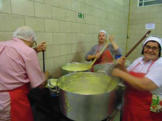 Além das barracas, aos sábados acontecerão jantares italiano