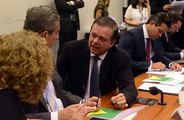 Reunião da Comissão Especial encarregada de analisar o pedido de impeachment da presidente Dilma Rousseff. Dep. Jovair Arantes (PTB-GO)