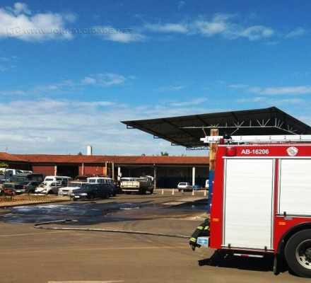 O vazamento de 800 litros de gasolina ocorreu na parte da manhã dessa sexta-feira (13)