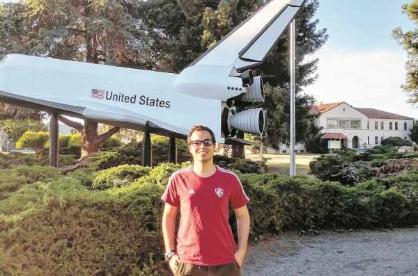 Nascido em Rio Claro, estudante Gabriel Militão encontra-se nos Estados Unidos, onde realiza estágio na Agência Espacial Norte-Americana