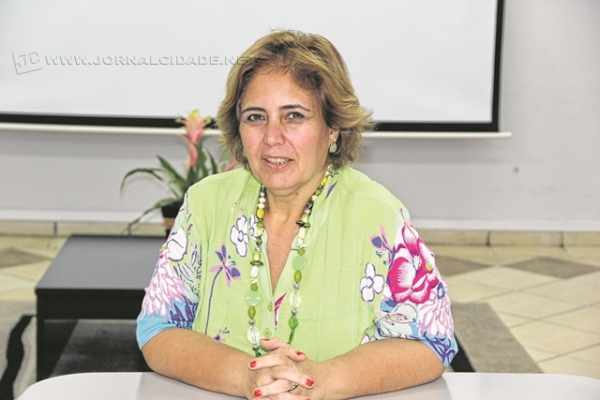 A assistente social de 54 anos prepara-se para mais um período de trabalho político