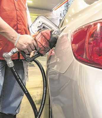 Sindicato explica que recente aumento no preço do etanol impede a redução no valor da gasolina