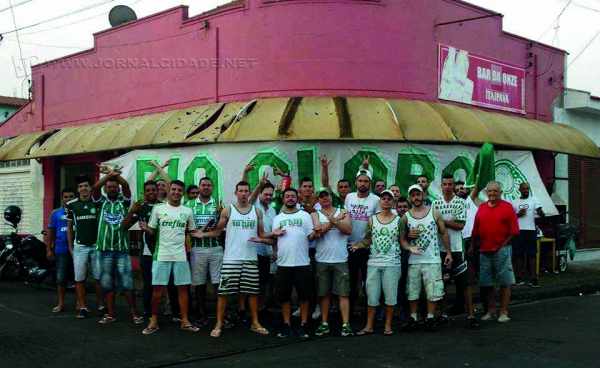 Em Rio Claro, uma parte da torcida Mancha Verde já garantiu os ingressos para o espetáculo das quatro linhas, enquanto a outra deve ficar reunida no Bar da 11, no Bairro Consolação