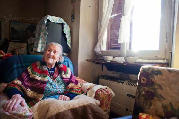 A italiana Emma, de 117 anos (Foto: Alessandro Grassani /NYTimes)