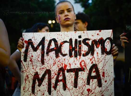 VIOLÊNCIA: Anuário de Segurança Pública revela que no Brasil foi registrada em 2015 uma média de cinco estupros por hora