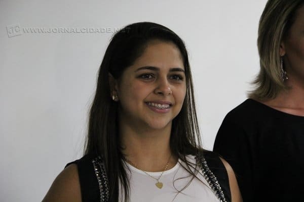 Presidente do Fundo Social de Solidariedade e primeira-dama Paula Silveira Costa
