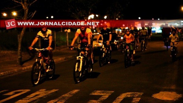 Em 2011, o grupo Kino-Olho produziu um documentário tendo como foco o passeio ciclístico noturno desenvolvido pela FPMTB