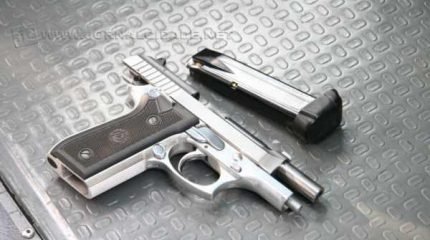 Arma calibre 380 utilizada por sargento