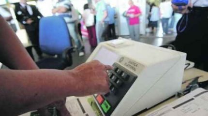 Eleitor pode votar em trânsito nas eleições gerais de outubro de 2014 (foto Elza Fiuza/ABr)