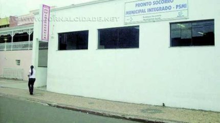 Edison estuda se lavrará Boletim de Ocorrência contra a Fundação de Saúde. Na foto, o PSMI