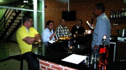 O Caldeirão da Redação recebeu Reginaldo Bortolin, Léo Raposo, Marcelo Ceron e o Dr. André Gobbato para o debate conduzido por Ivo Rosalem e, na gastronomia, Elcinho Fornazari