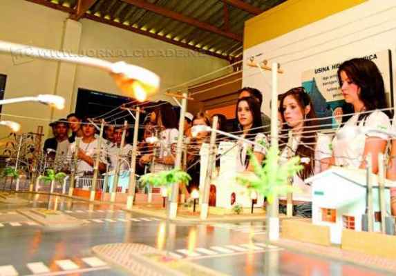 Superintendente da Fundação Energia e Saneamento afirma que Museu da Energia recebe visitas com agendamento prévio (Foto: Caio Mattos)