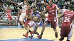 Contra Pinheiros, RC venceu o primeiro tempo por 39 a 48, mas com o desfalque do pivô Tischer, cometeu erros na defesa e perdeu o jogo