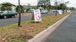 Cavaletes posicionados no canteiro central da Avenida Visconde do Rio Claro na tarde de quinta-feira, 18 de setembro