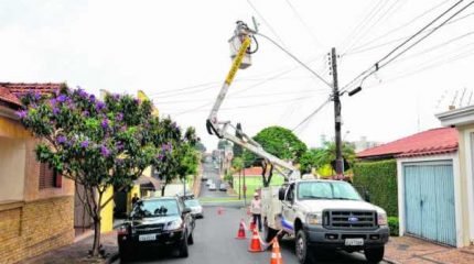 Hoje a manutenção do sistema de iluminação pública é feita pela Elektro, que vai transferir o serviço em 31 de dezembro