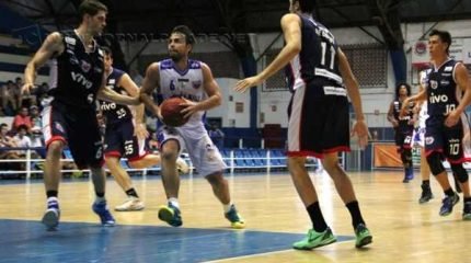 Na pré-temporada, RC fez três amistosos, vencendo dois. Em jogo histórico, de estreia no NBB, time buscará a vitória em casa