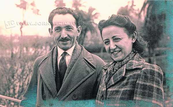 Plínio Salgado e Carmela Patti Salgado durante o exílio, em Portugal, na década de 40. Esta imagem está no acervo do Arquivo Público e Histórico de Rio Claro