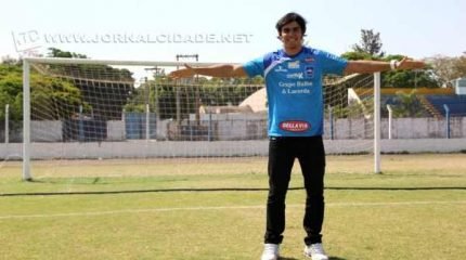 O goleiro Richard assinou contrato para o Paulistão e já vestiu a camisa do Galo Azul