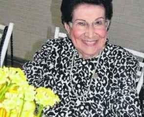 Nilza Therezinha Capretz