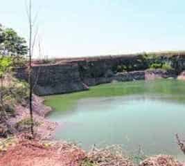Onze carros foram removidos de uma represa em uma pedreira de Santa Gertrudes