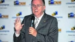 Em outubro, o presidente da Confederação Nacional, Paulo Ziulkoski, falou sobre a crise