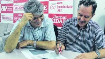 Padre Antônio Sagrado Bogaz e professor João Henrique Hansen