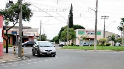 Rotatória da Rua 6-A, no Jardim Ipê