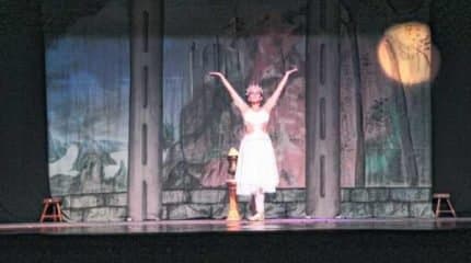 Melissa Dearo, uma das participantes do especial de Natal da apresentadora Xuxa Meneghel, a ser gravado hoje no Ginásio Ibirapuera (Foto: Luciano Duarte)