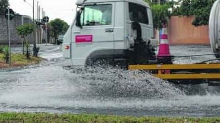 NATAL CHUVOSO: segundo a previsão fornecida pela Defesa Civil, a chuva deve continuar em Rio Claro nos próximos dias