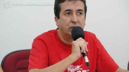 Na imagem o secretário municipal de Finanças Japyr Pimentel durante audiência pública sobre a peça orçamentária em 2014