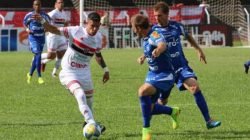 Azulão, melhor no primeiro tempo, pecou nas finalizações. No segundo, o Bota dominou (Foto: Rogério Moroti/Agência Botafogo)