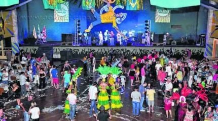 Baile de Máscaras, evento que abria o folia carnavalesca no município, está entre os eventos que não serão realizados em 2015