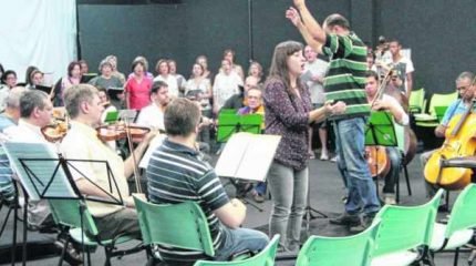 O Coral Municipal de Rio Claro está com inscrições abertas para interessados em participar da Cantata de Páscoa de 2015